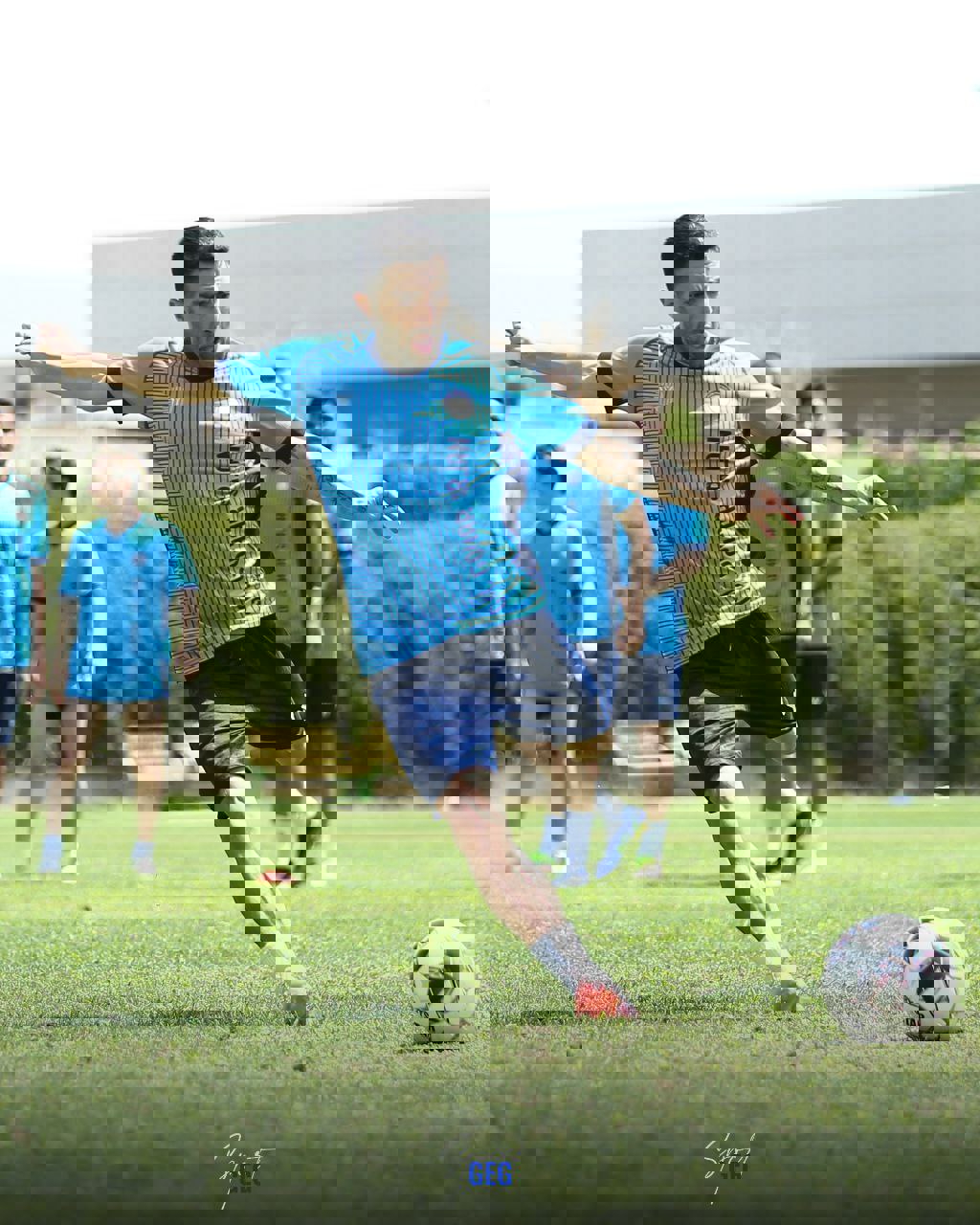 2073810