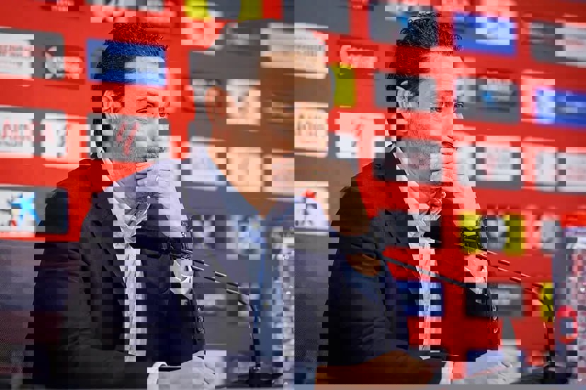 2073884