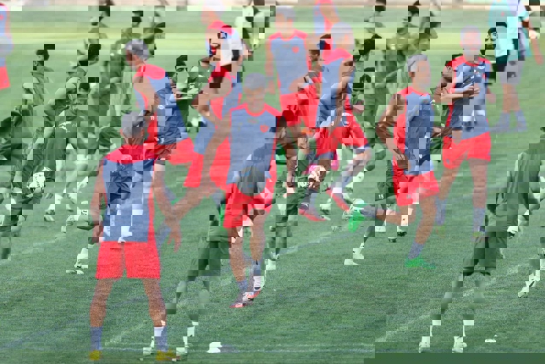 حمل گروهی توپ روی هوا؛/ تمرین پرسپولیس به چالش کشیده شد! 2