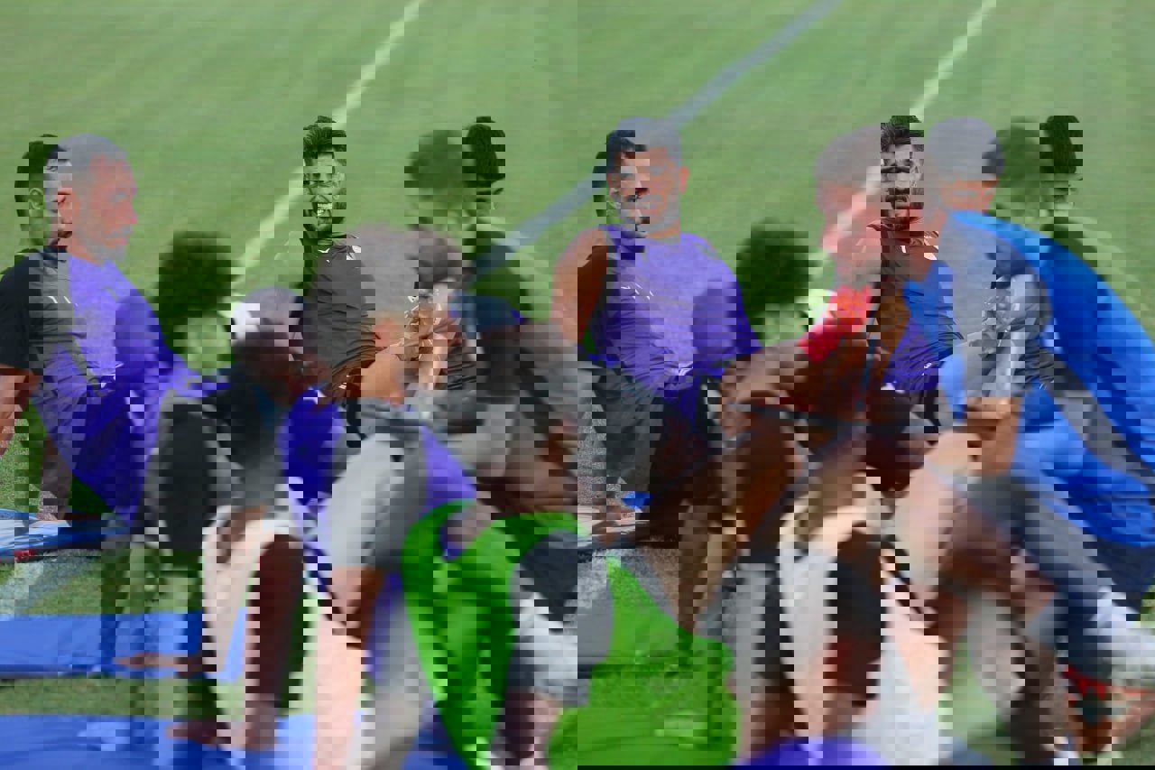 2073871