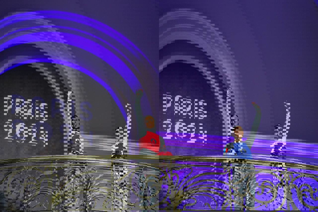 2074459