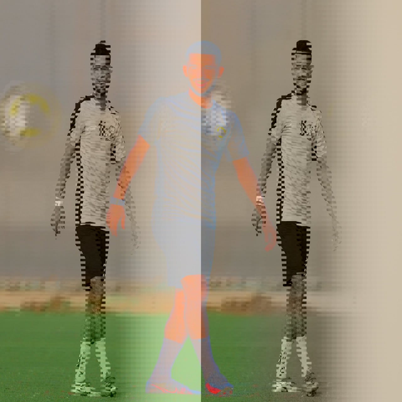 2074082