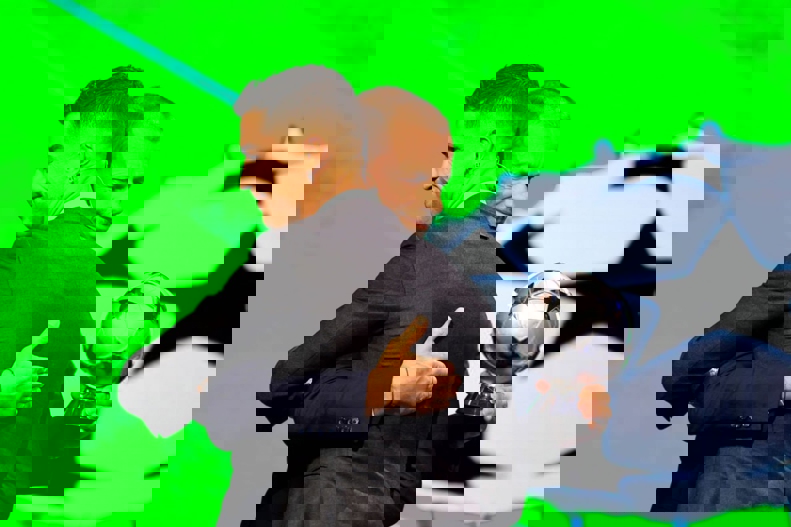 2074333