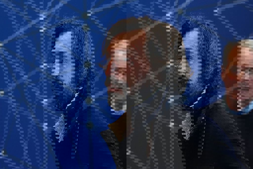 2074383