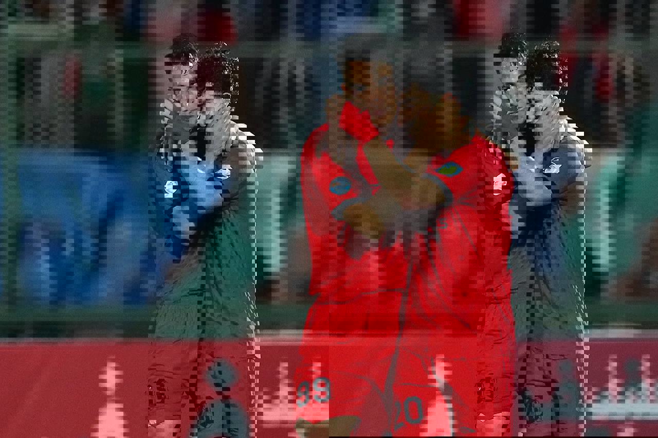 2074330