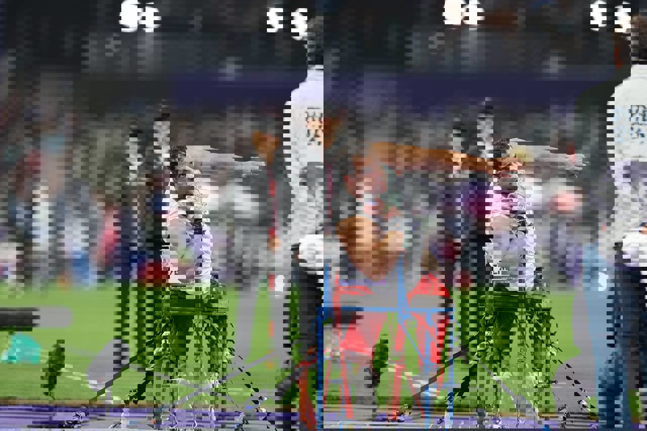 2074938