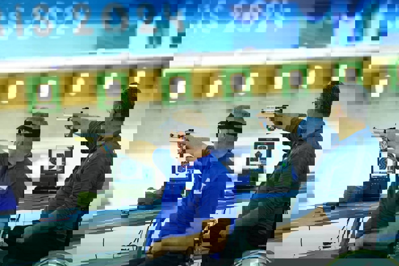 2074635