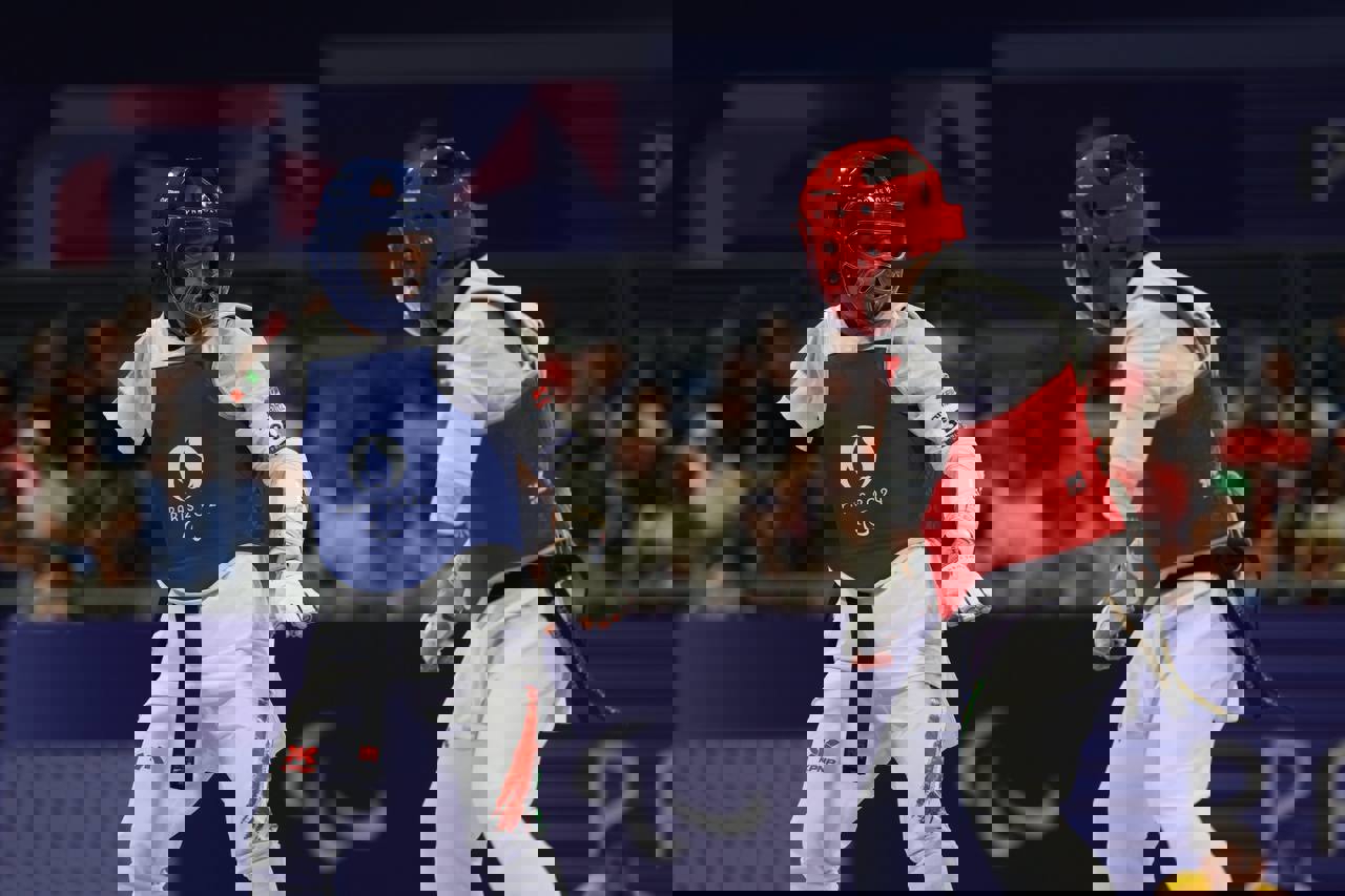2074677