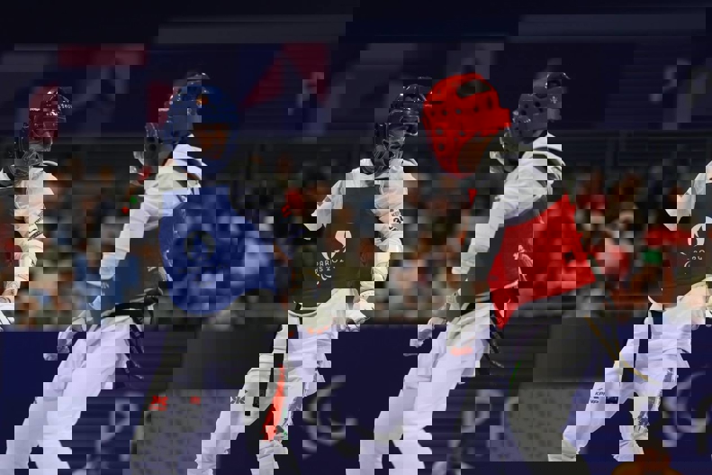 2074677