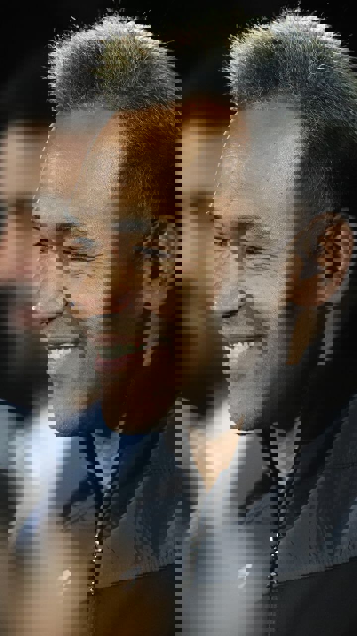 2074793