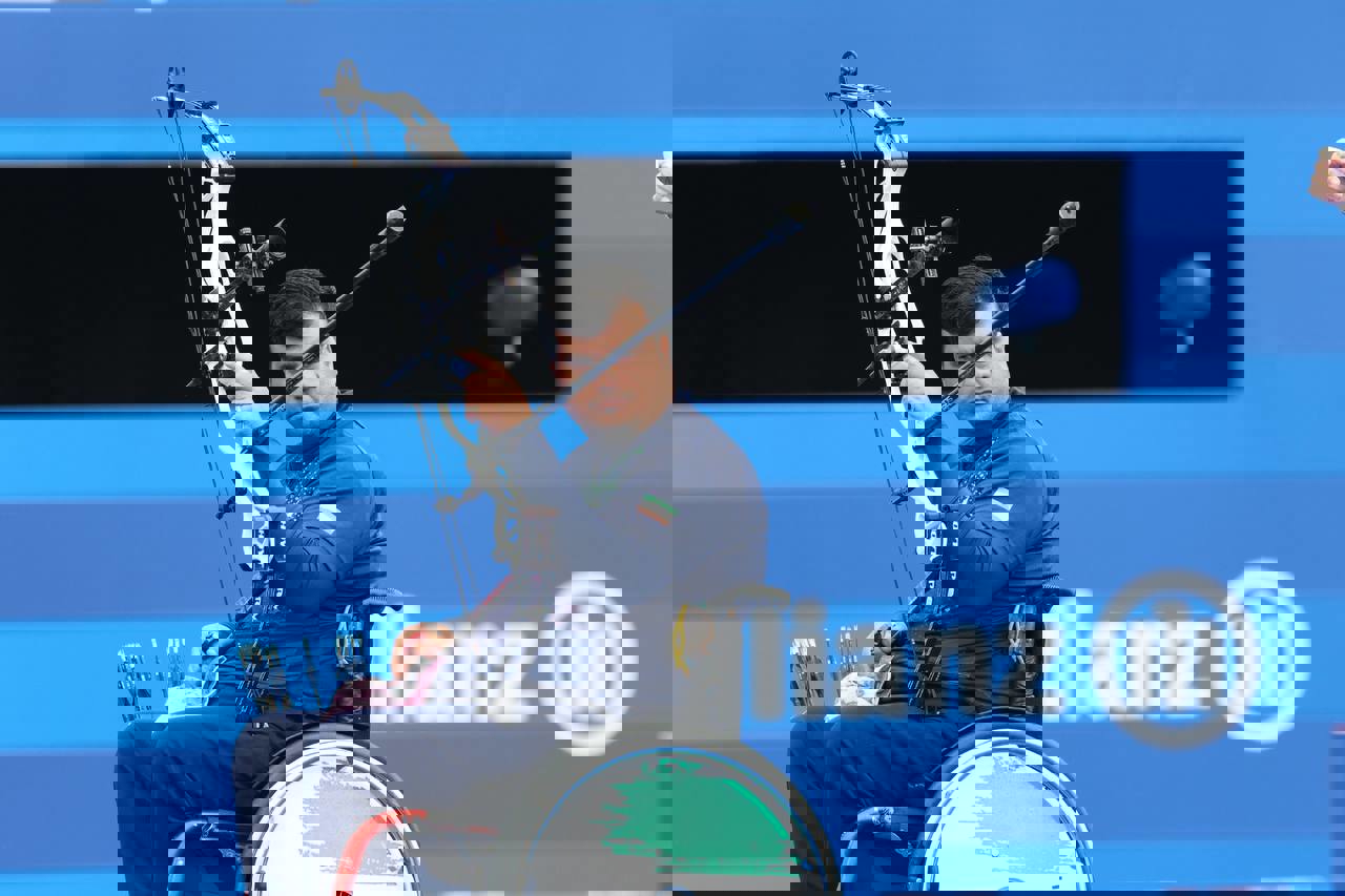 2074761