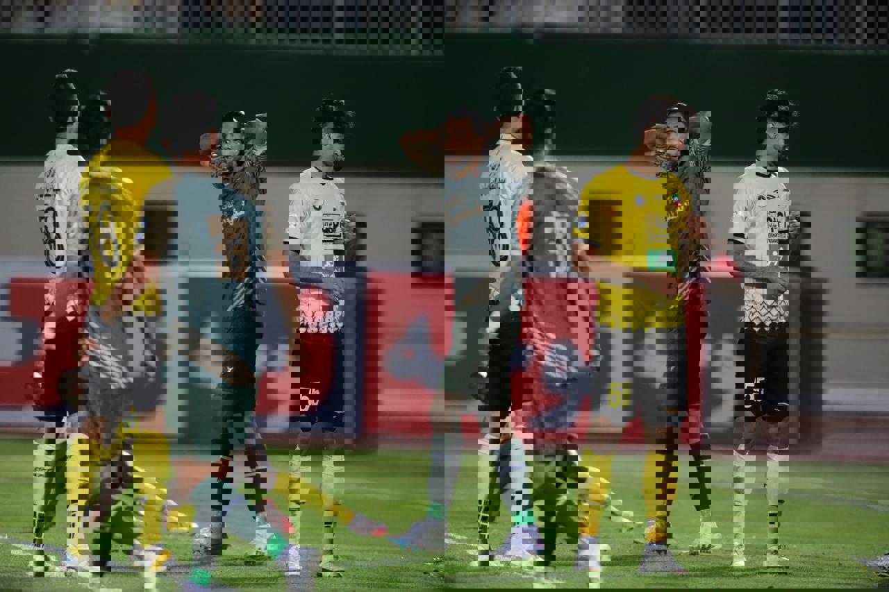2074857