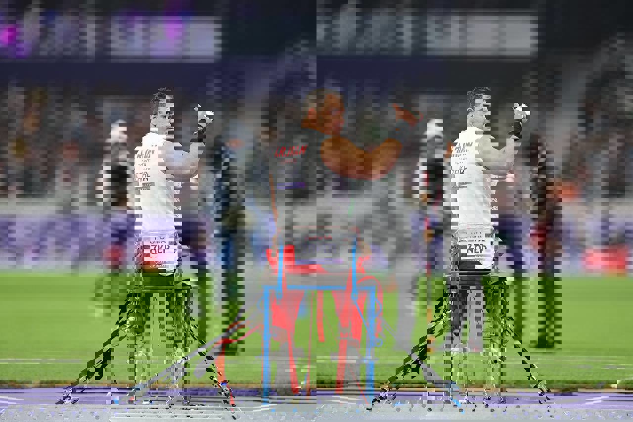 2074981