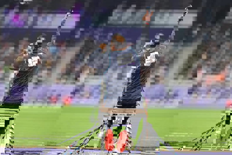 2074970