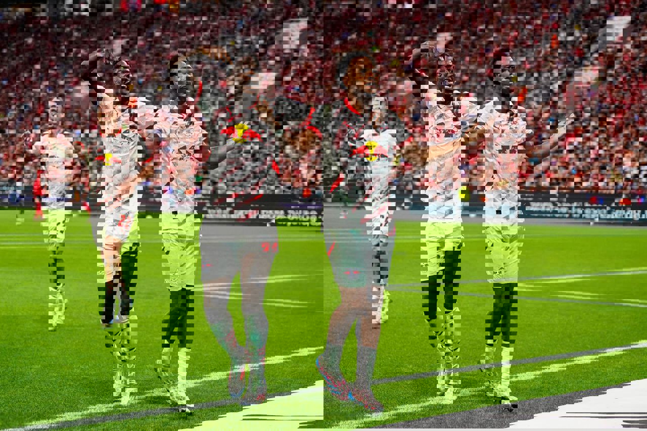 2075445