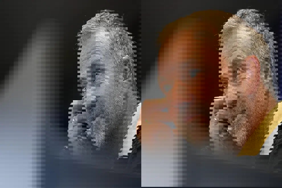 2075601