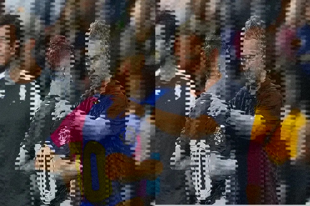 2075599