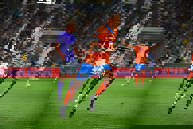 2075634