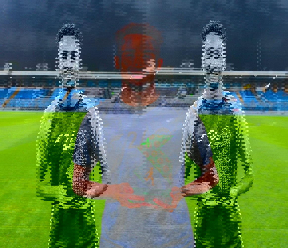 2075758