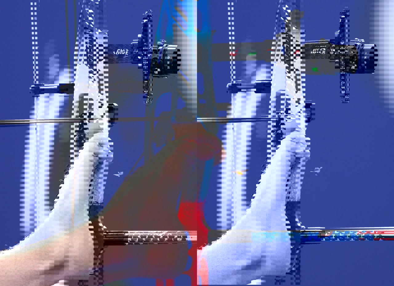 2075935