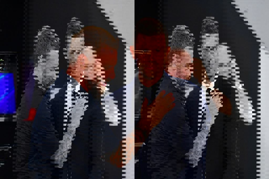 2075980