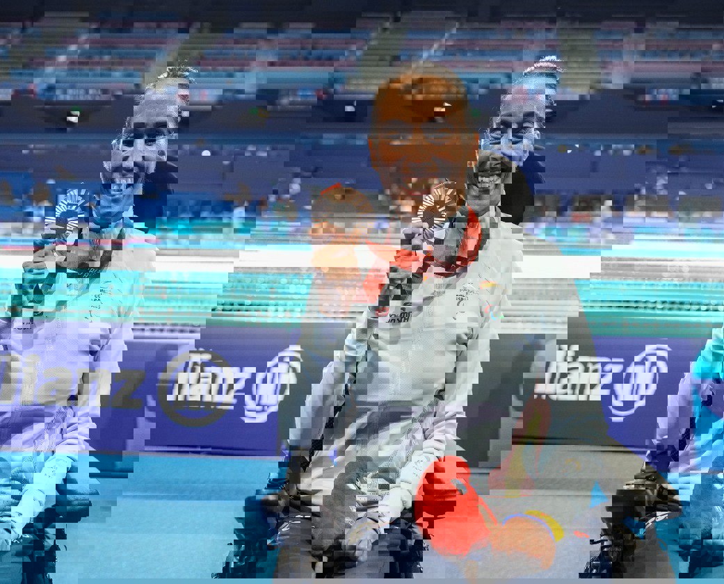 2076007