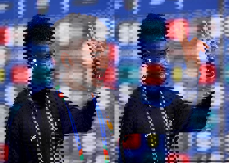 2076231