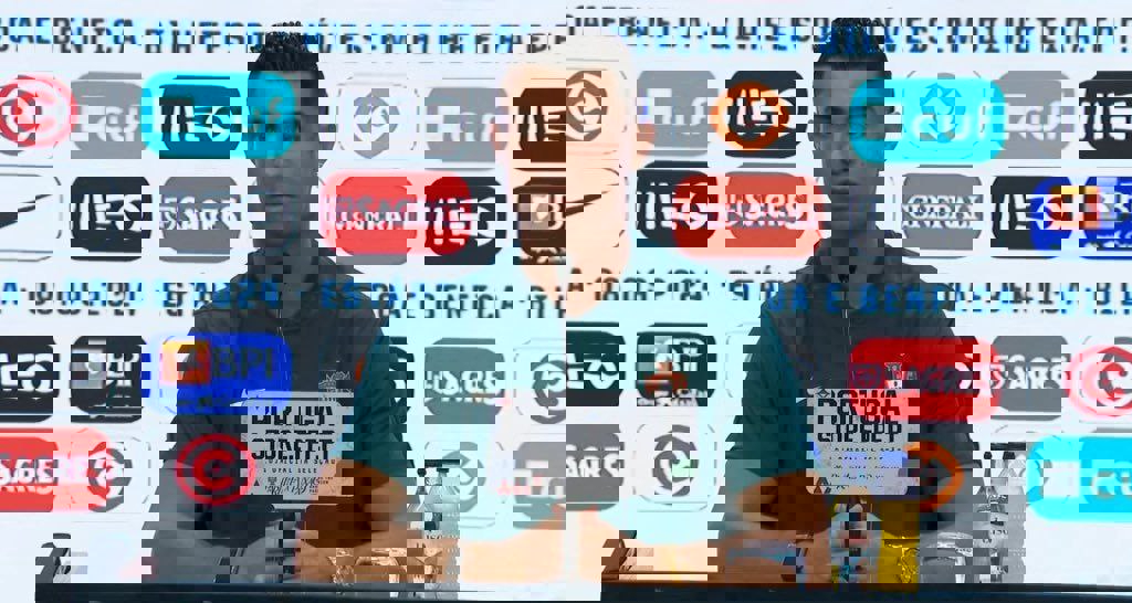 2076197