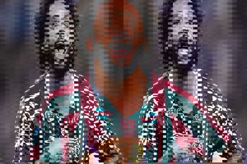 2076272