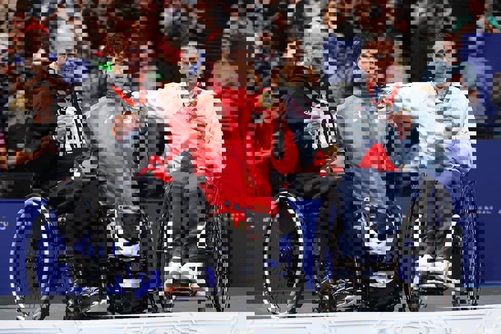 2076408