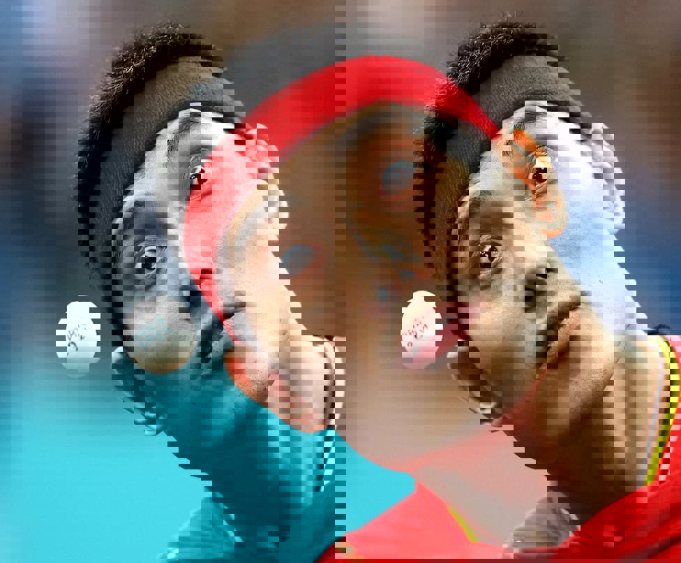 2076386