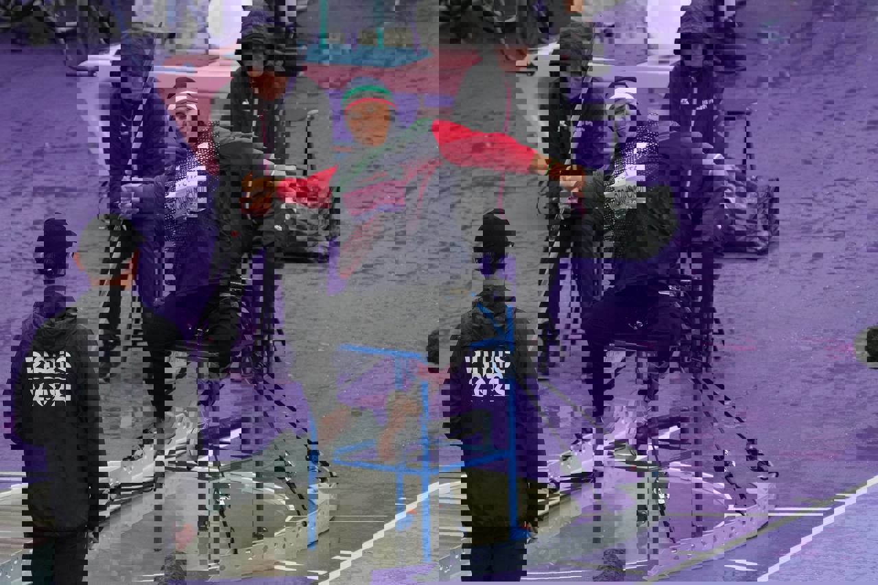 2076437