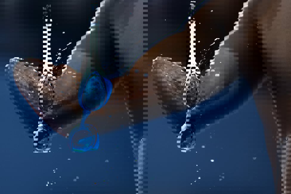2076383
