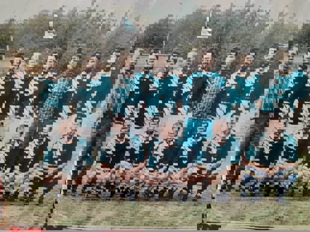 2076469