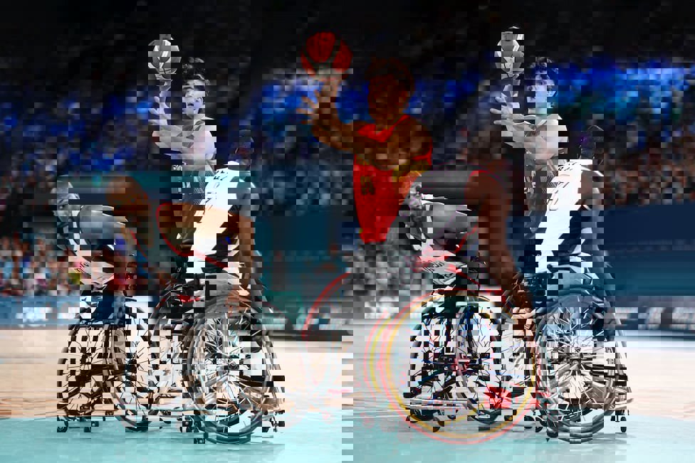 2076411