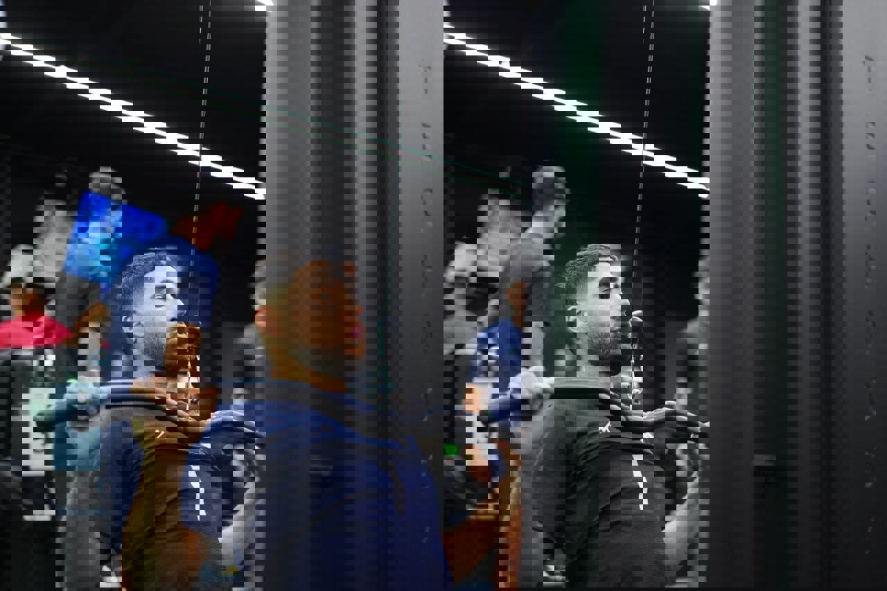 2076658