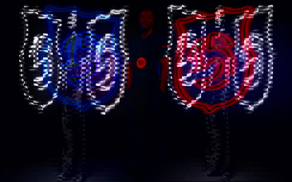 2076704