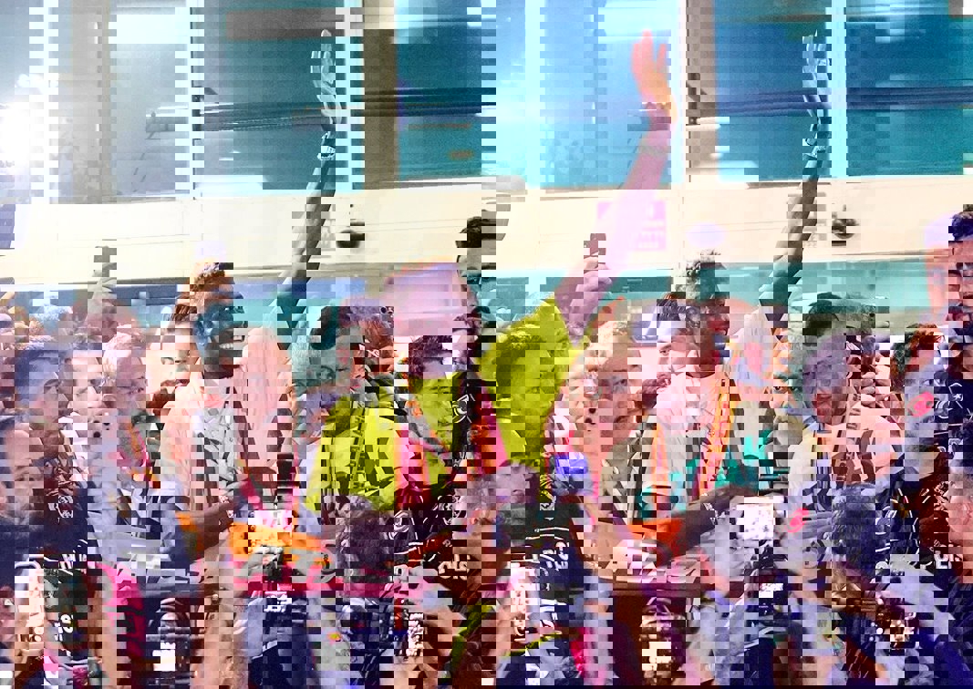 2076766
