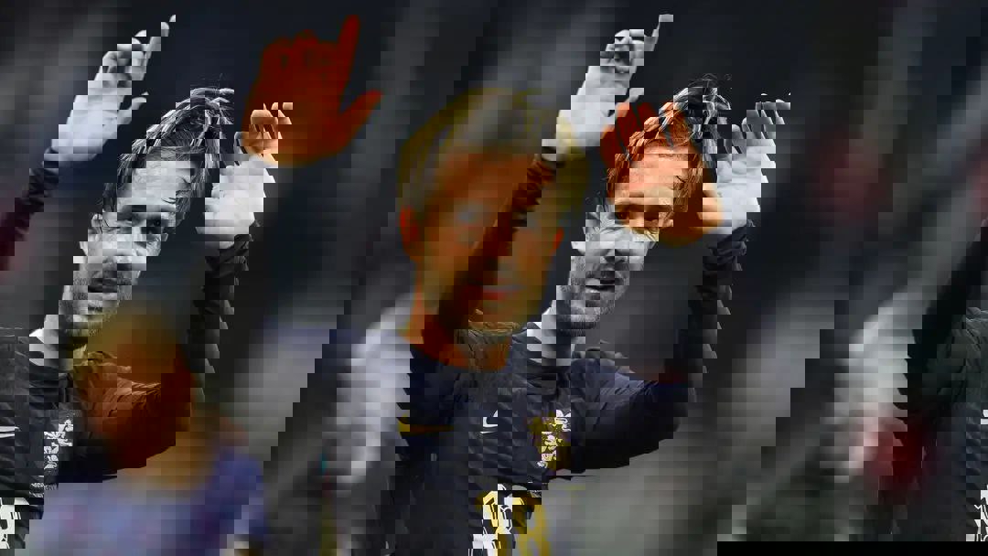 2076833