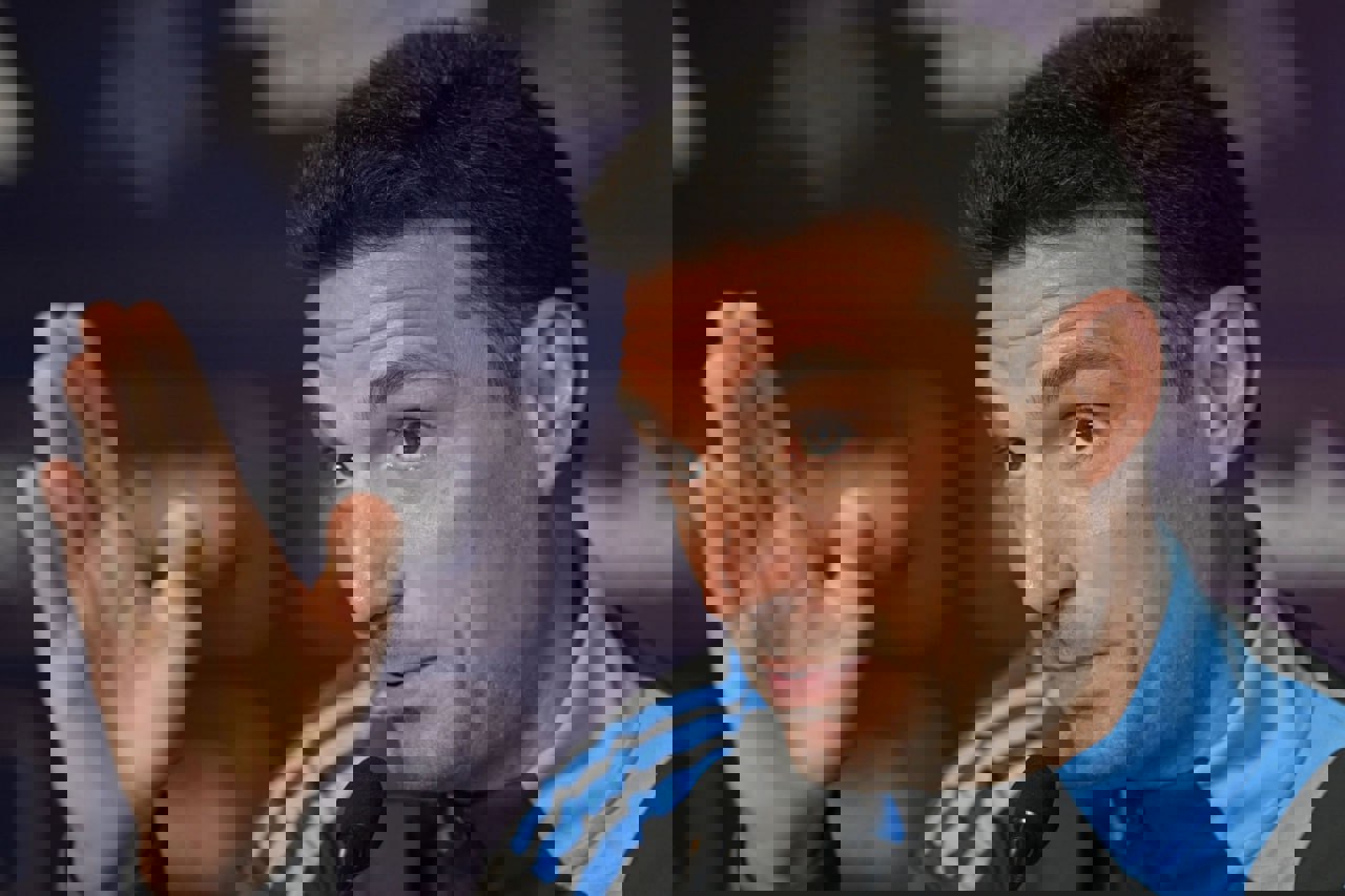 2076890