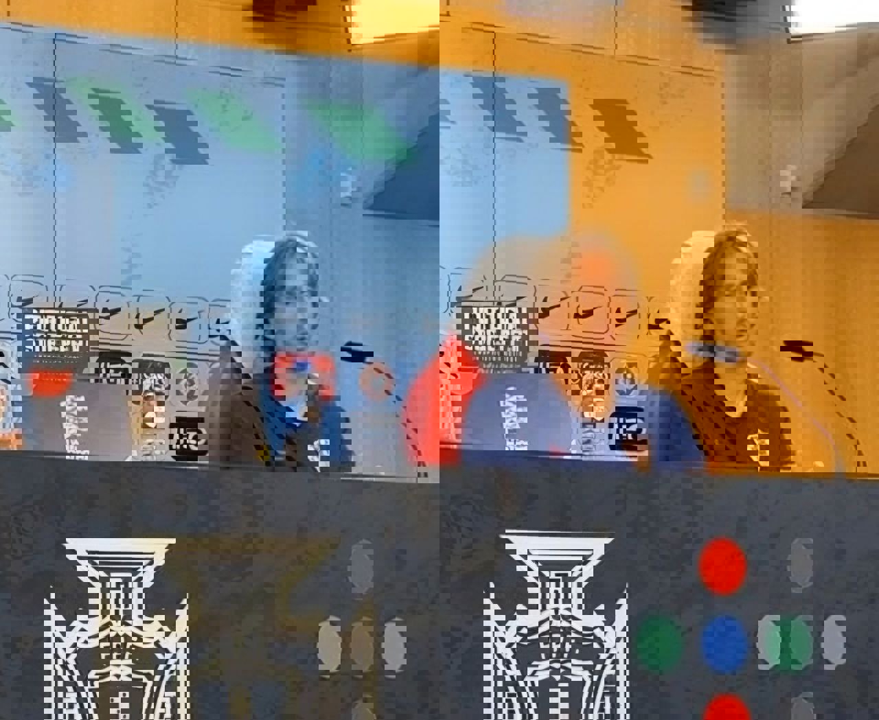 2077047