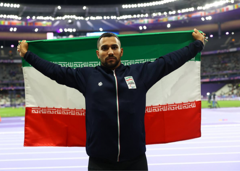 تكميل روز نقرهاى ايران: پيروج نايب قهرمان شد