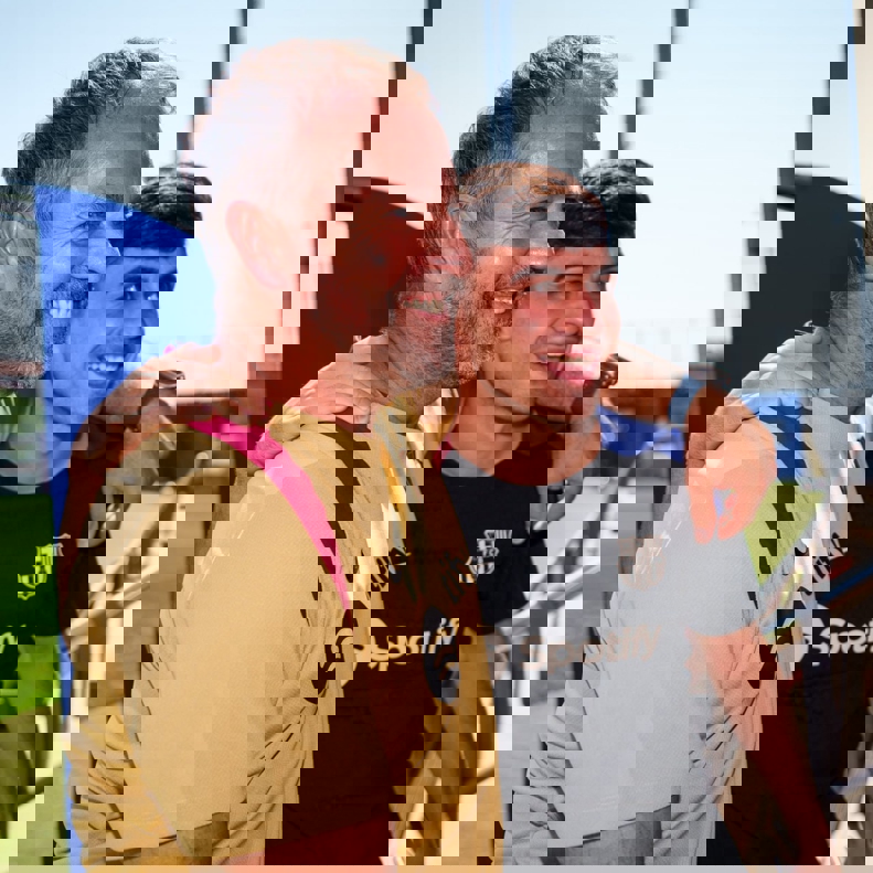 2077128