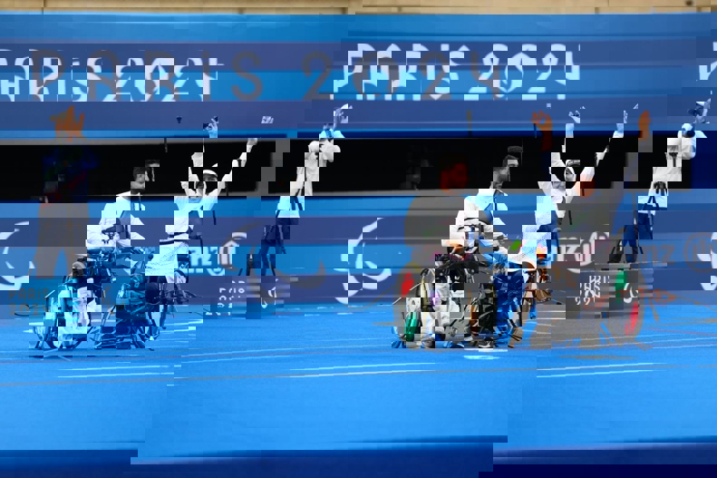 2077130