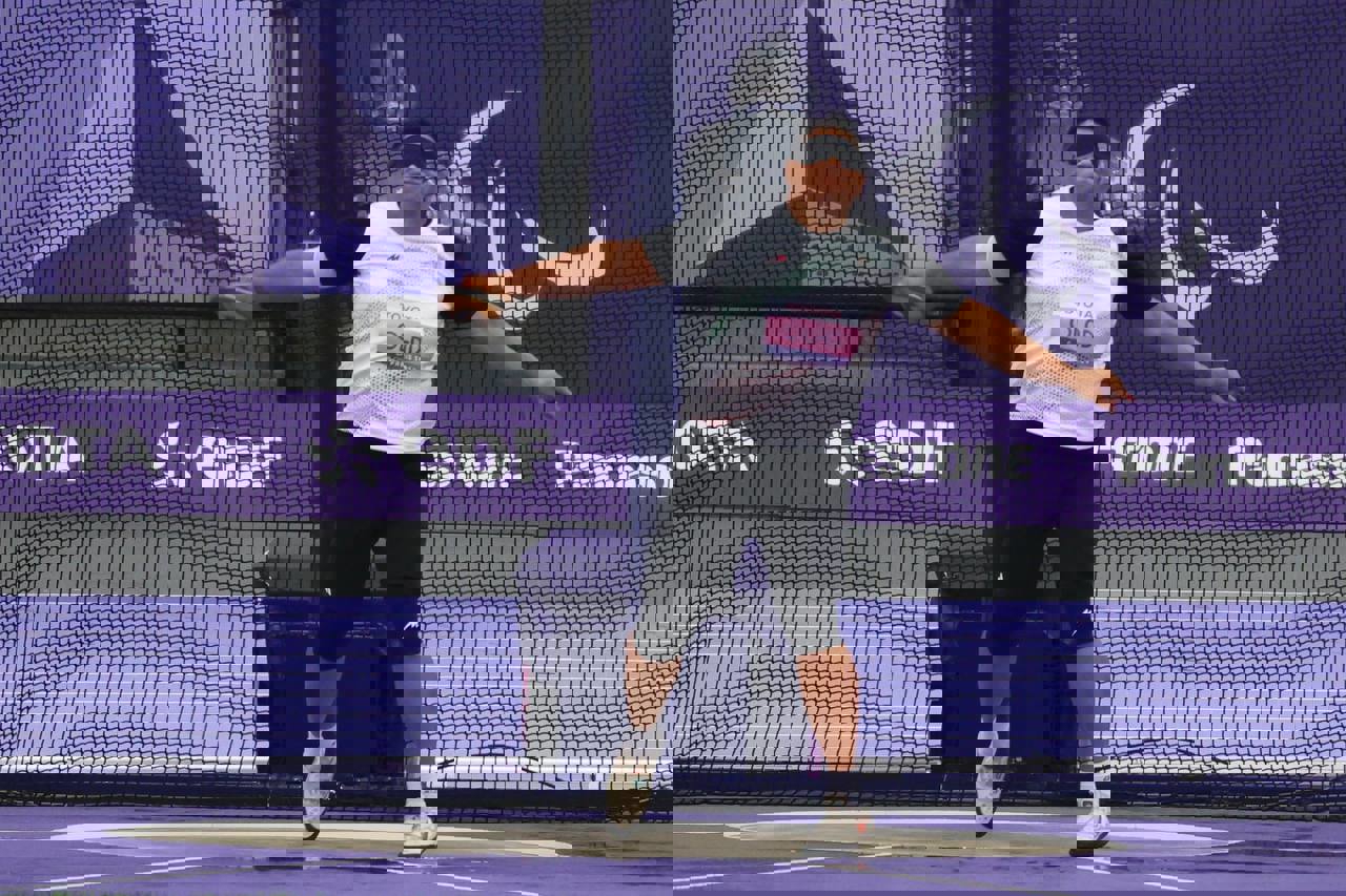 2077161