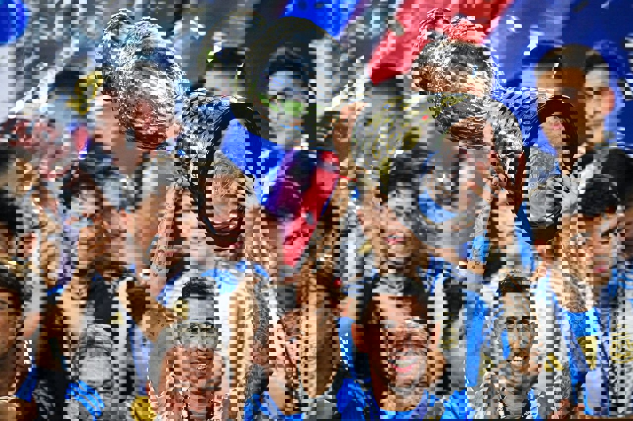 2077353