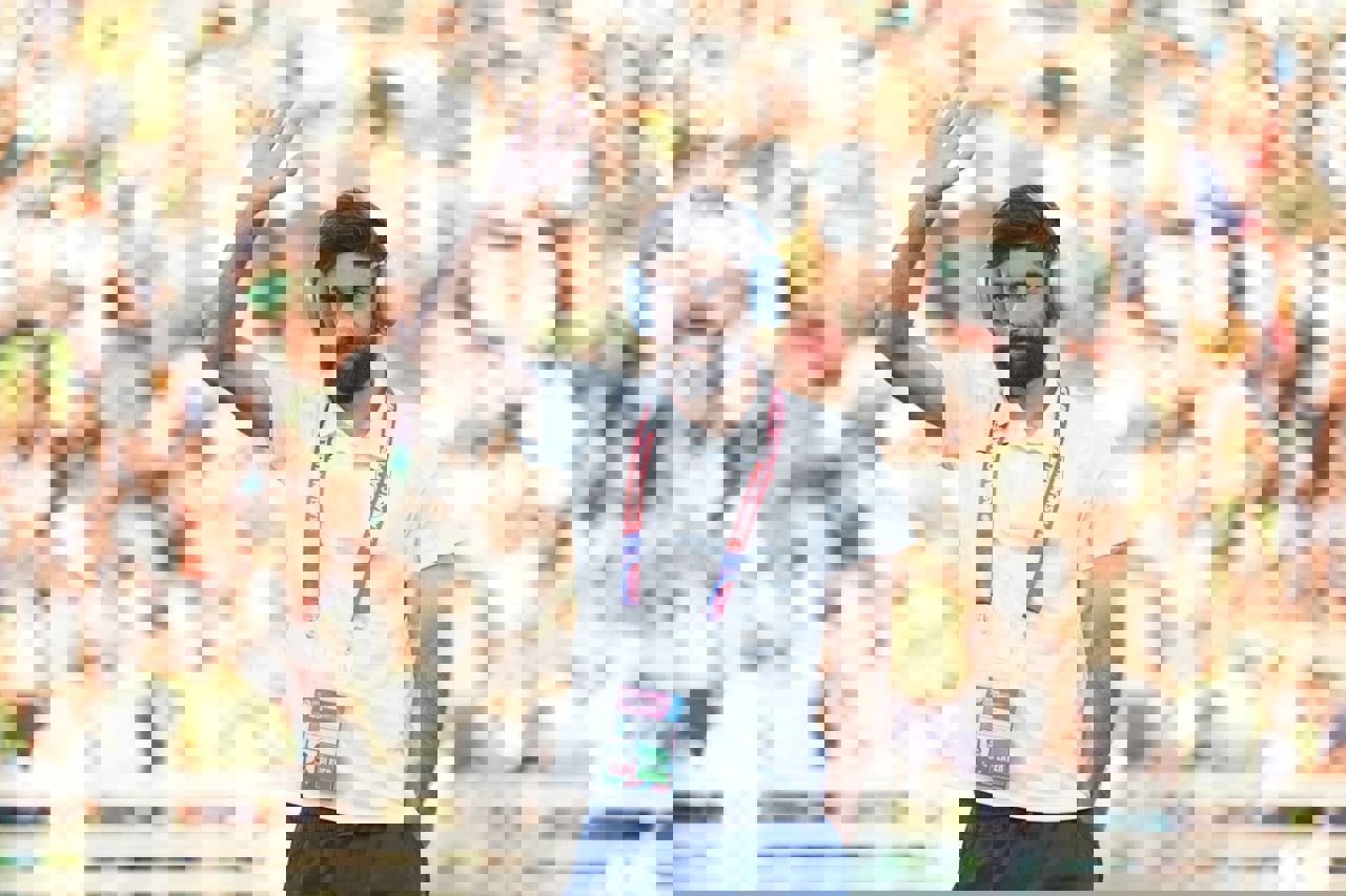 2077258