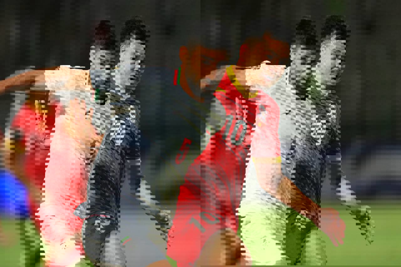 2077737