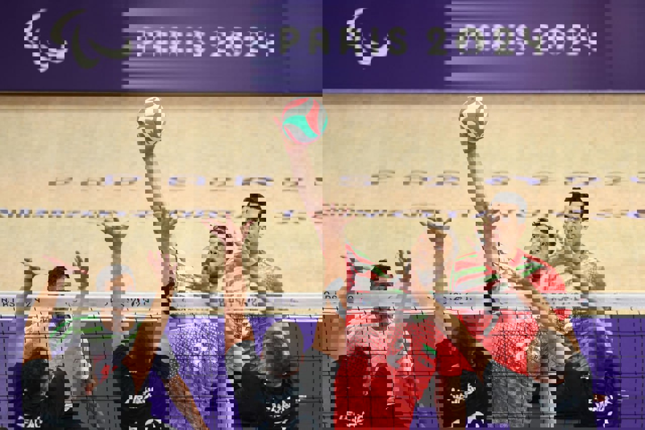 2077770