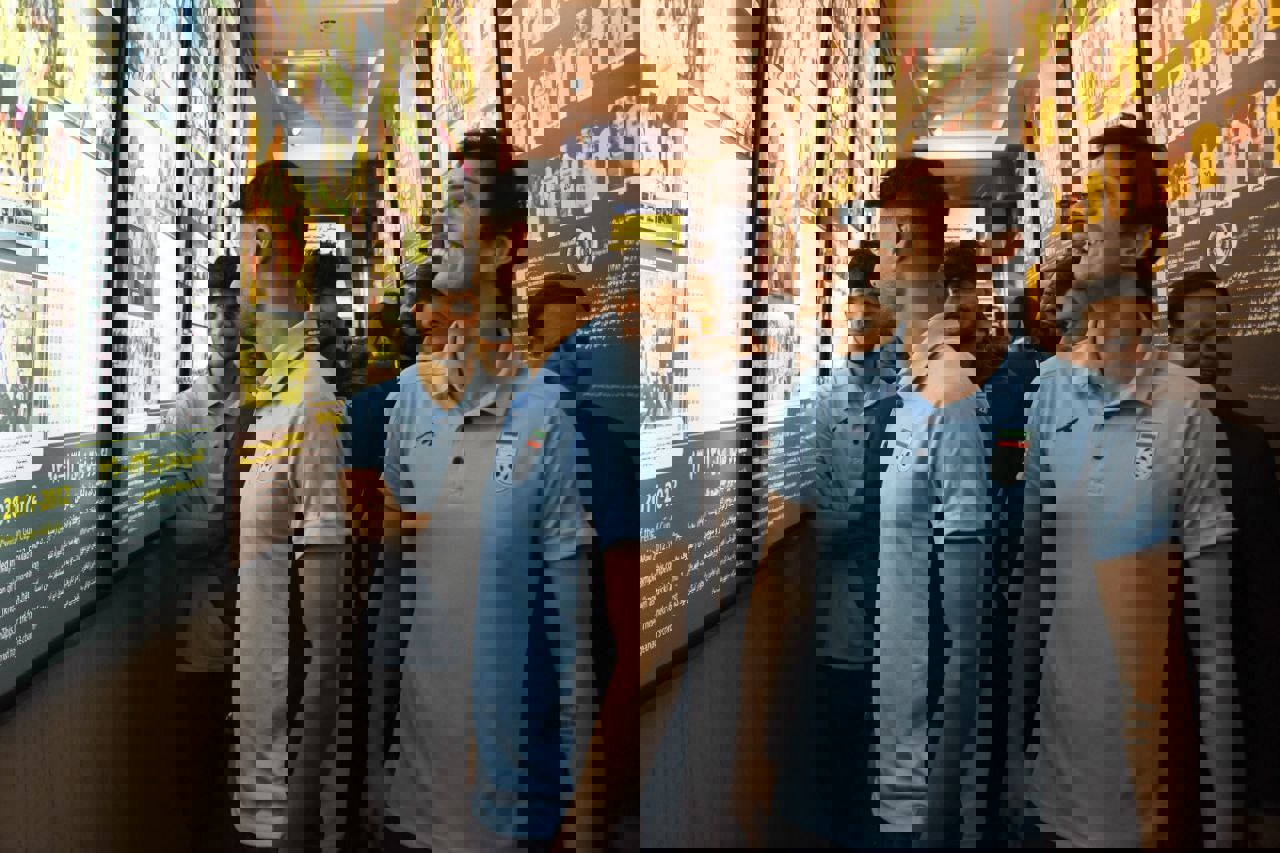 2077745